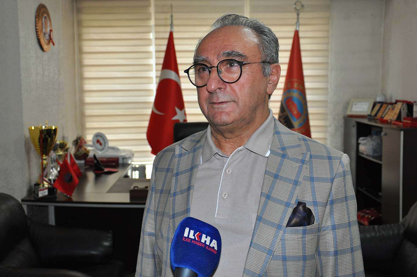 Emekliler Derneği Batman Şube Başkanı Ekmen: Toplum yaşlılara gerekli saygıyı göstermeli Emekliler Derneği Batman Şube Başkanı Ekmen: Toplum yaşlılara gerekli saygıyı göstermeli